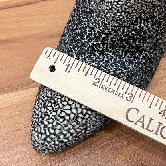 STUART WEITZMAN Dyed Calf Fur Hair Spliced Cavalino Curved Wedge Booties Size 8 - Picture 6 of 16